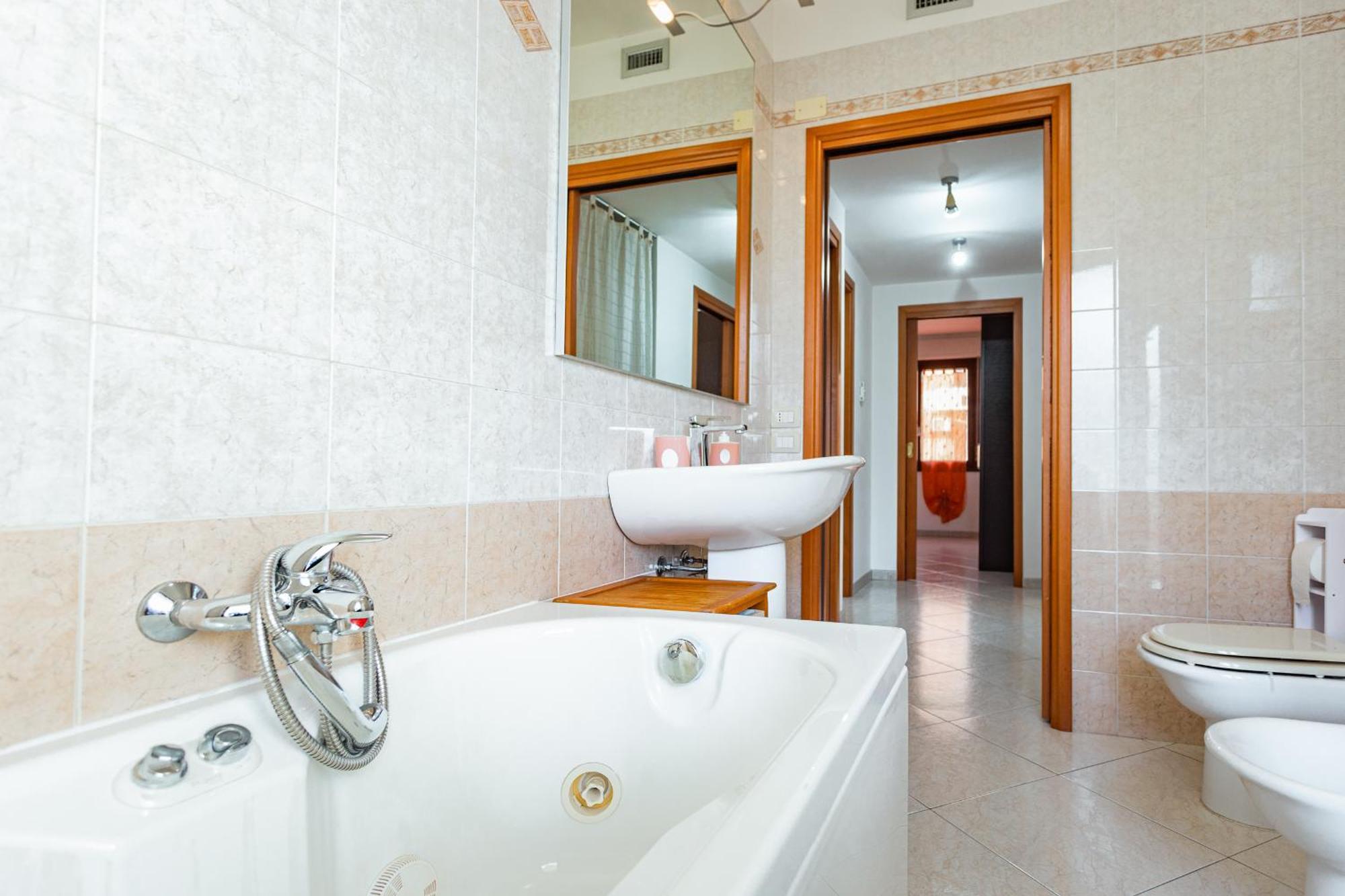 Maison Gabriel Кальяри Экстерьер фото